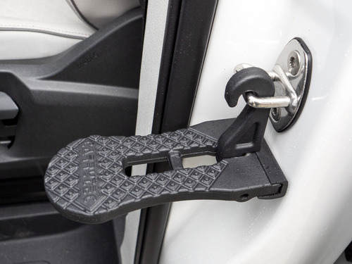 Autotür-Trittstufe mit Klapphaken für Dachzelte Wallaby 2 & Victoria