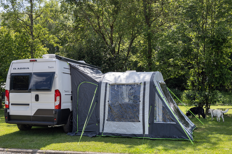 Aufblasbares Busvorzelt Tour Breeze Air 250-280 cm