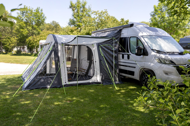 Aufblasbares Busvorzelt Tour Breeze Air 250-280 cm