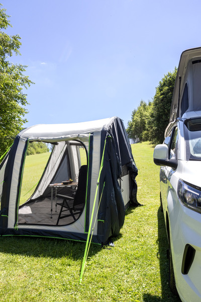Aufblasbares Busvorzelt Tour Breeze Air 180-220 cm